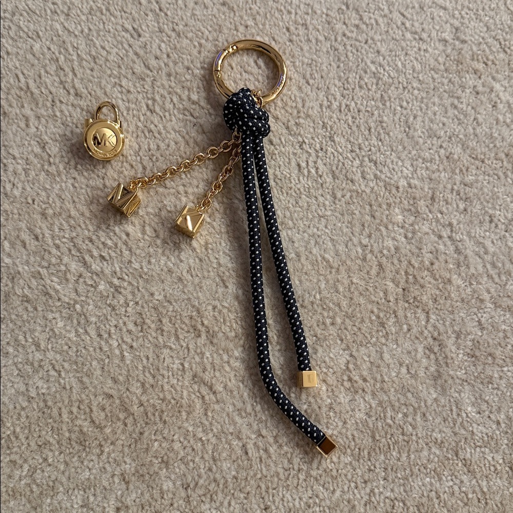 Michael Kors Black and Gold Key Holder - Picture 6 of 7